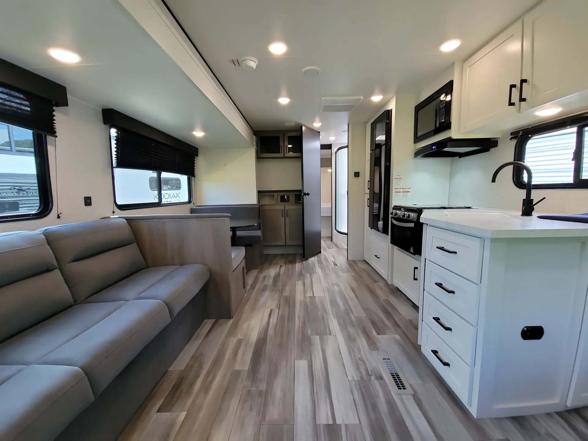 2025 Jayco Jay Flight SLX 262RLS — living area main