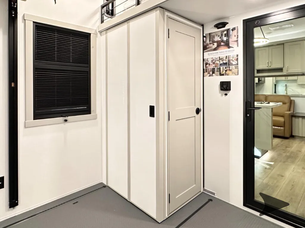 2026 Brinkley Model G 3520, Photos photo 101