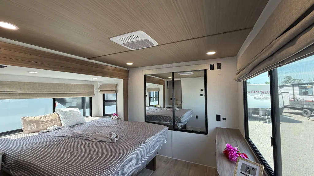 2026 Forest River Vibe 3400XL, Photos photo 18