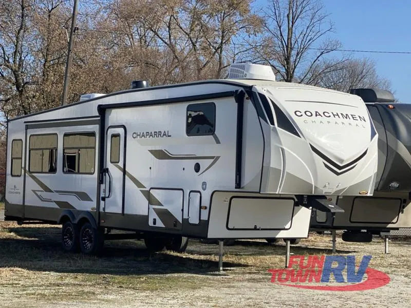 2025 Coachmen Chaparral 336TSIK - Photo 2