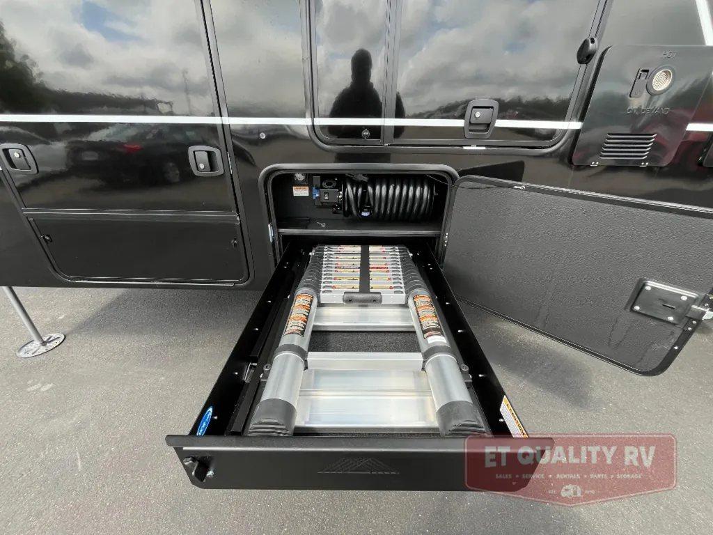 2026 Brinkley Model G 4150, Photos photo 11