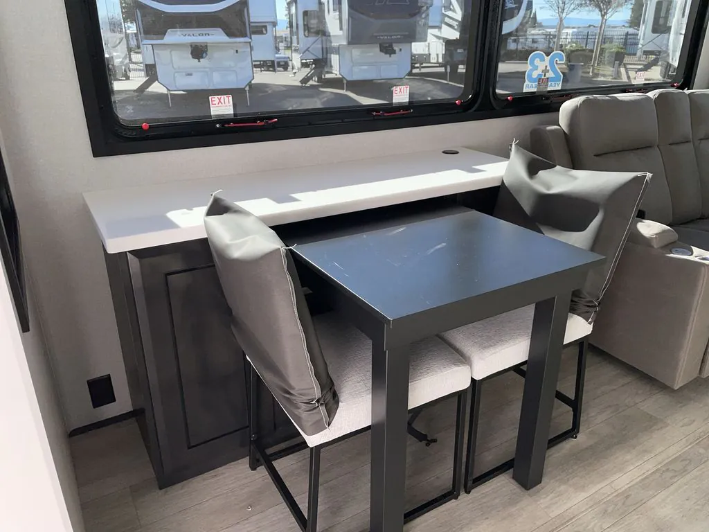 2026 Jayco Pinnacle 36FBTS, Photos photo 4