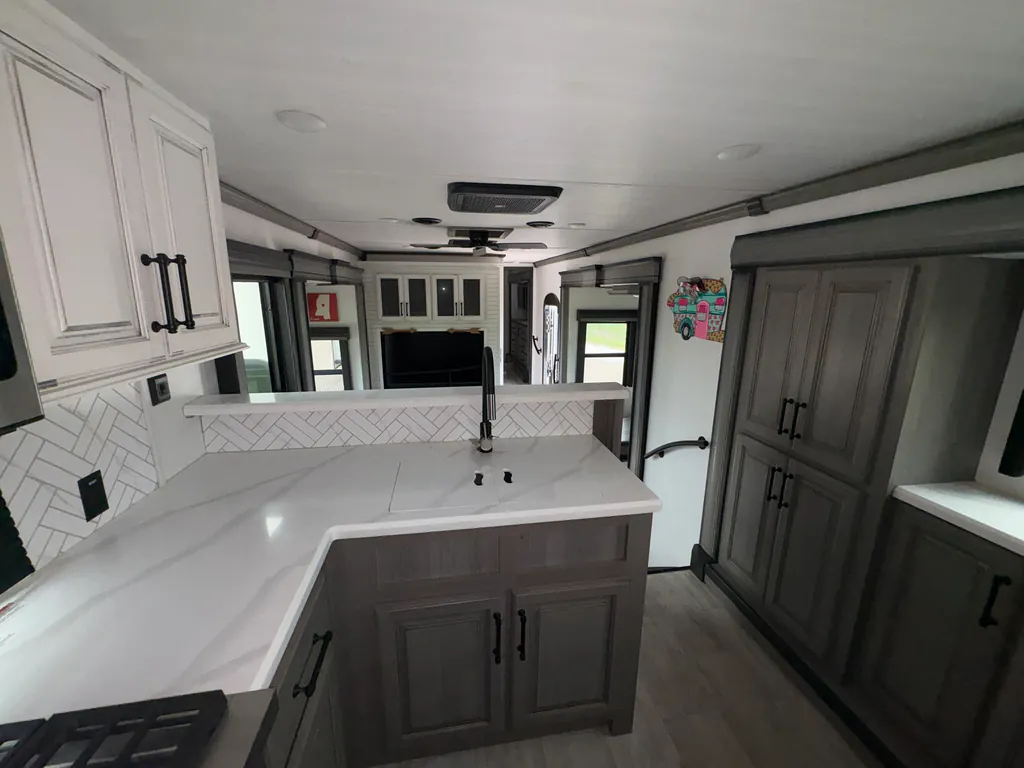 2023 Keystone Montana 3901RK, Photos photo 21