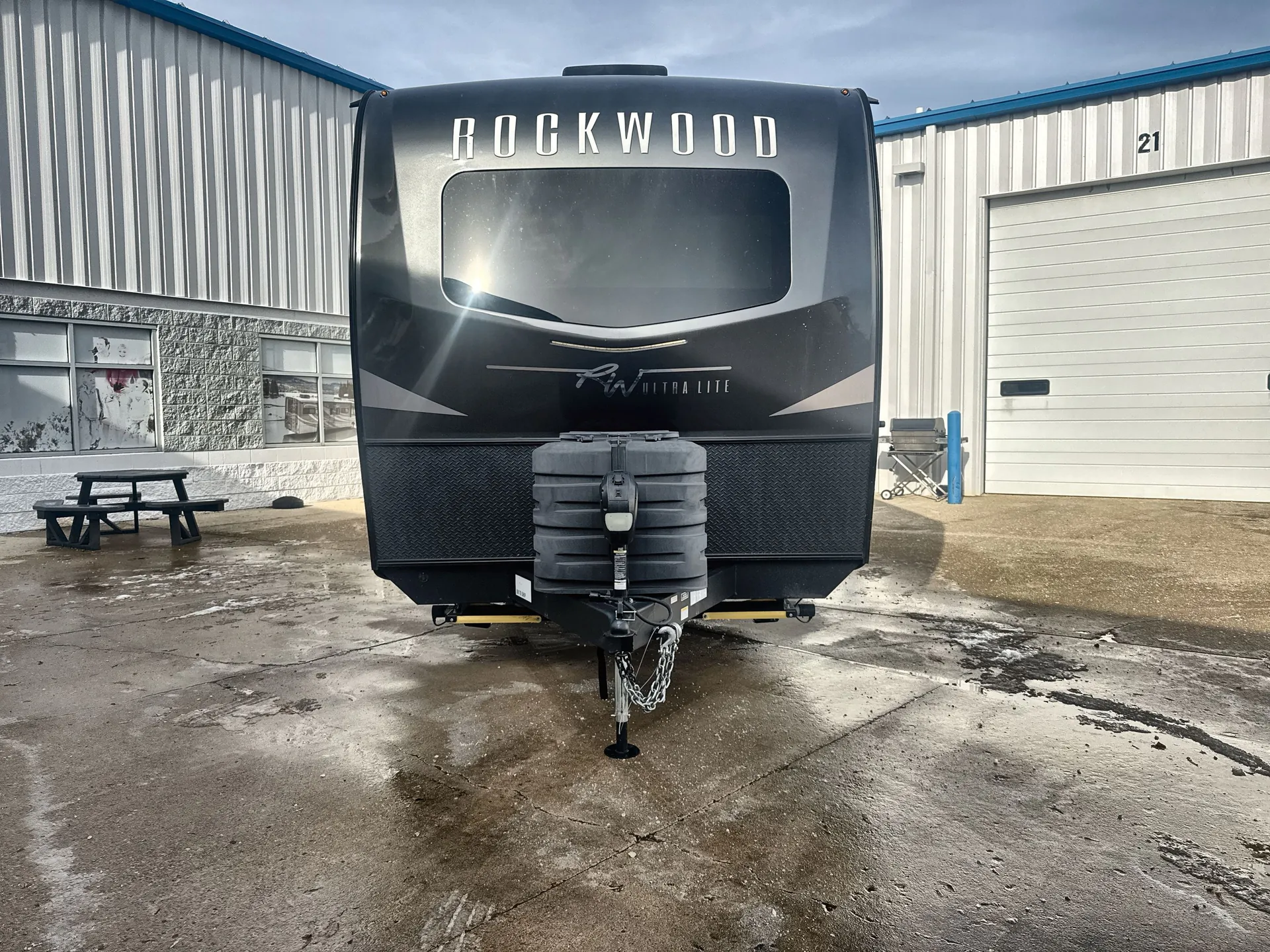 2023 Forest River Rockwood Ultra Lite 2706WS — front