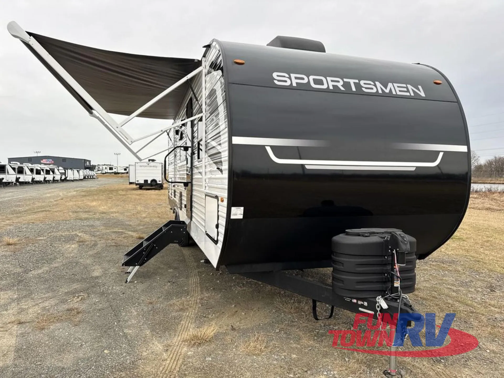 2026 K-Z Sportsmen SE 301BHKSE - Photo 3