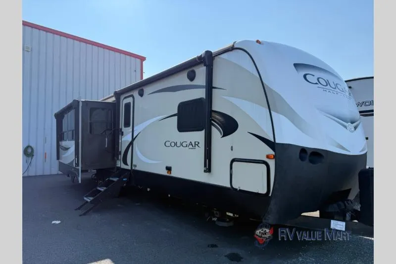 2018 Keystone Cougar Half-Ton Series 32RLI - Photo 2