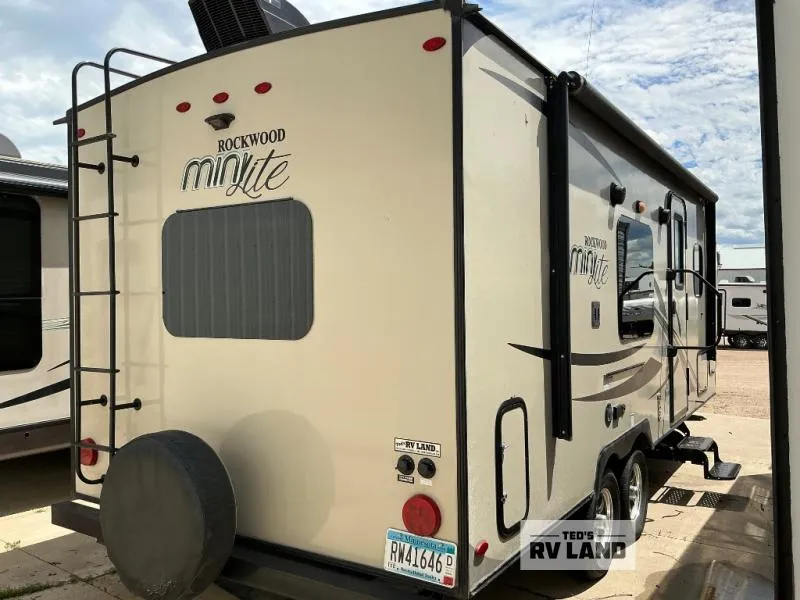 2018 Forest River RV Rockwood Mini Lite 2304KS - Photo 3