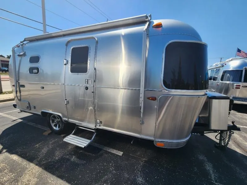 2023 Airstream Caravel 20FB - Photo 3