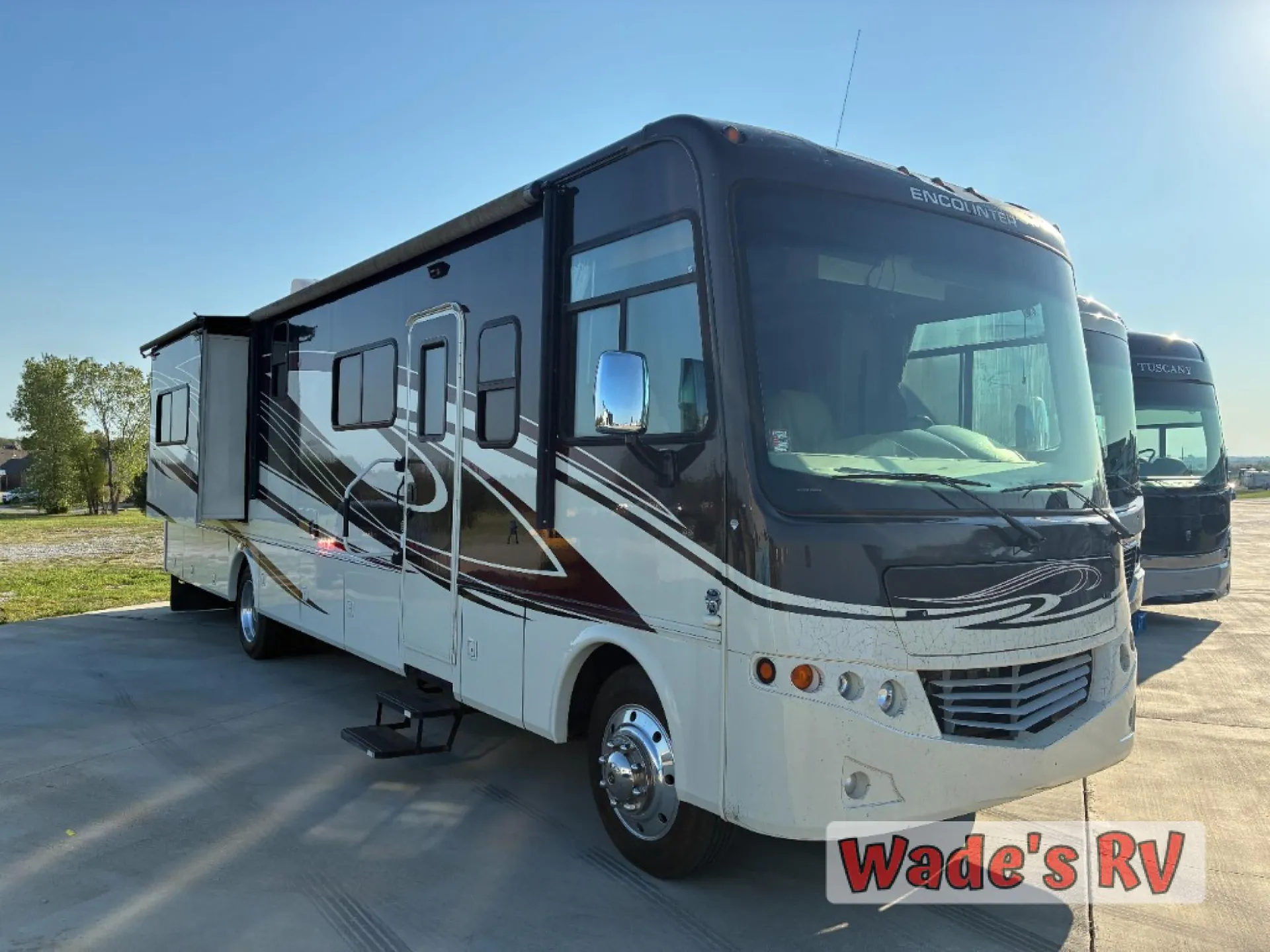 2012 Coachmen Encounter 37FW - Photo 2