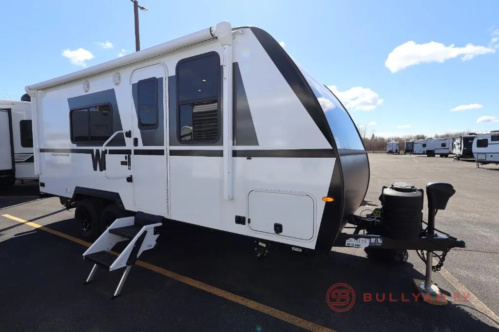 2026 Winnebago Micro Minnie 2000FRB - Photo 2