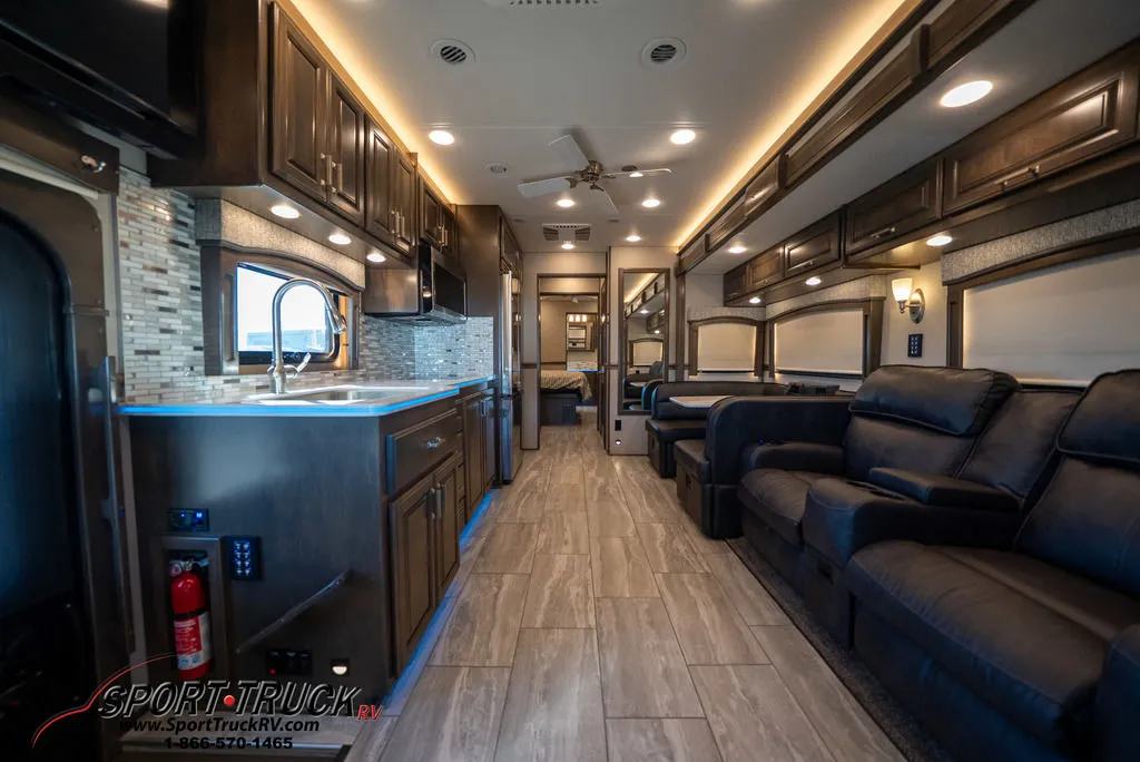 2022 Renegade RV Classic 41CRB - Photo 3