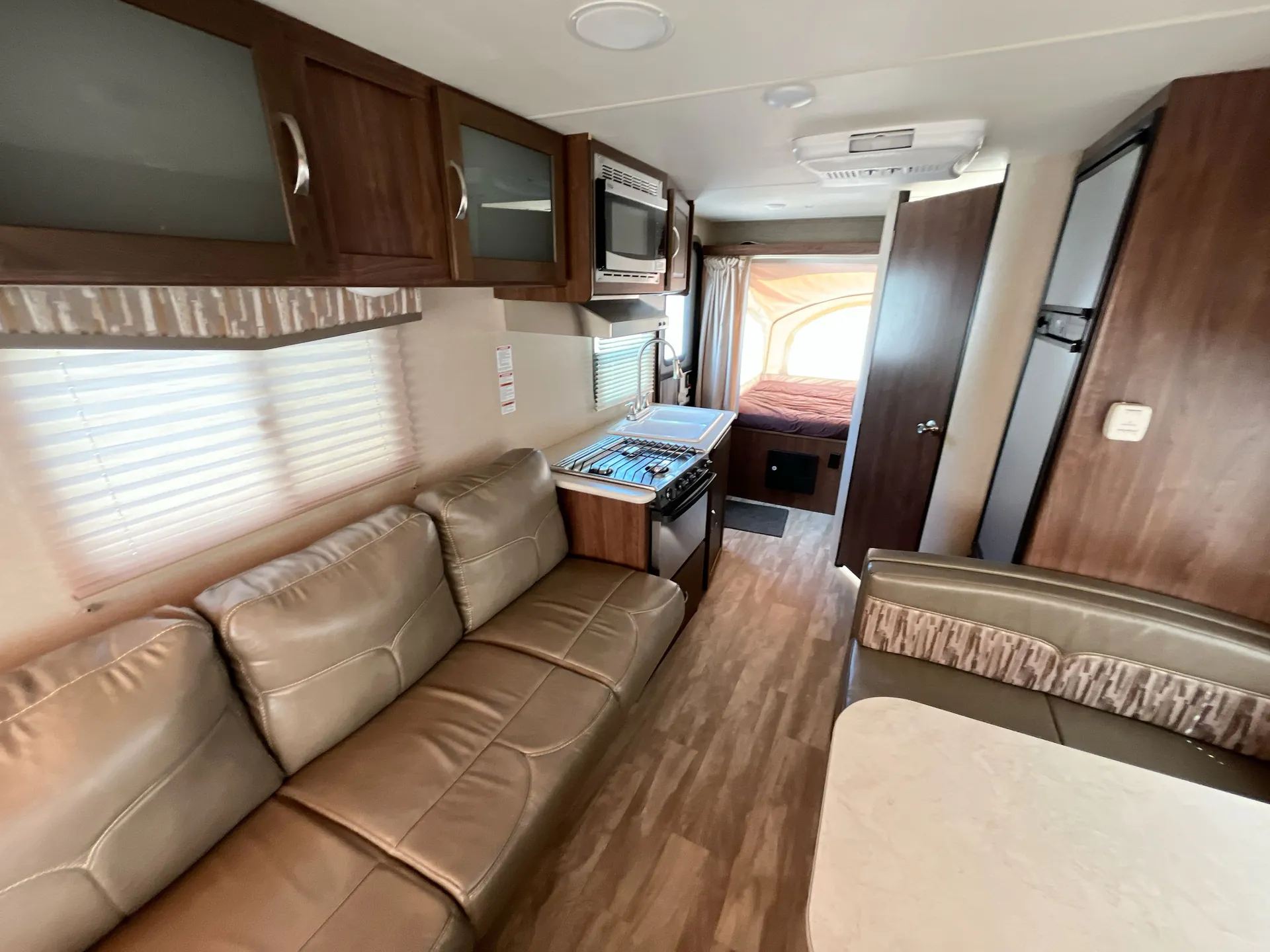 2017 Dutchmen Aerolite 174E — living area main