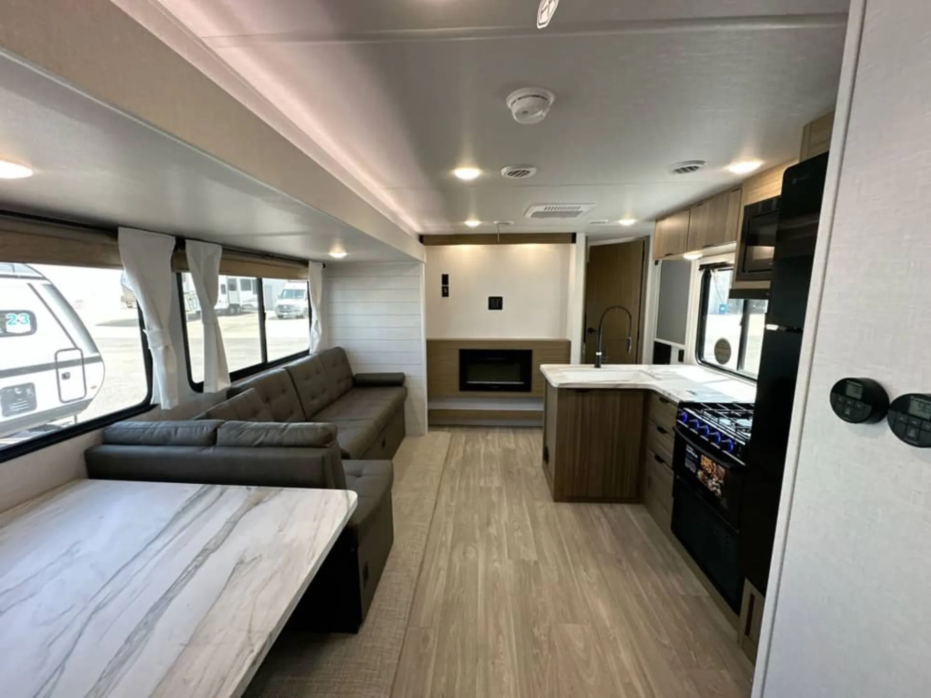 2027 Forest River Wildwood 31KQBTS - Photo 3