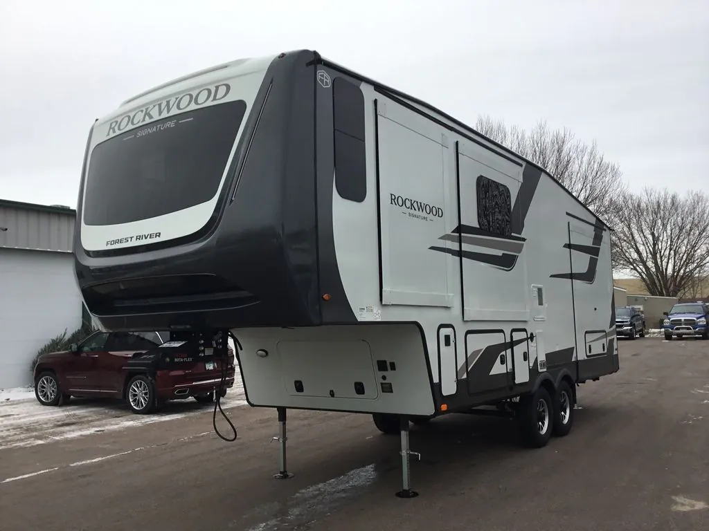 2026 Forest River Rockwood Signature 290SFK - Photo 3