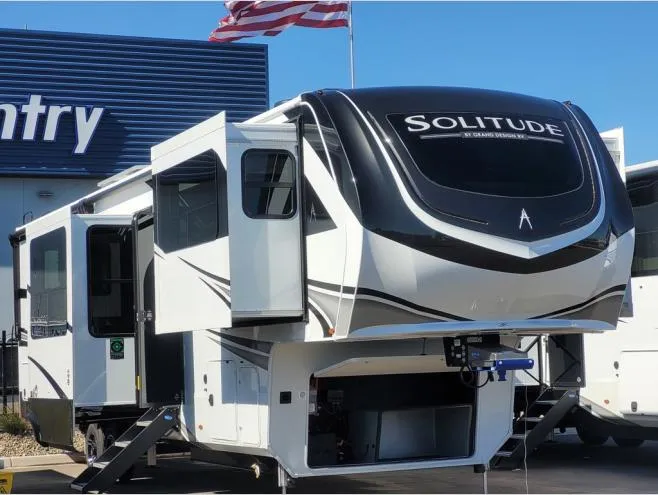 2025 Grand Design Solitude 380FL - Photo 2
