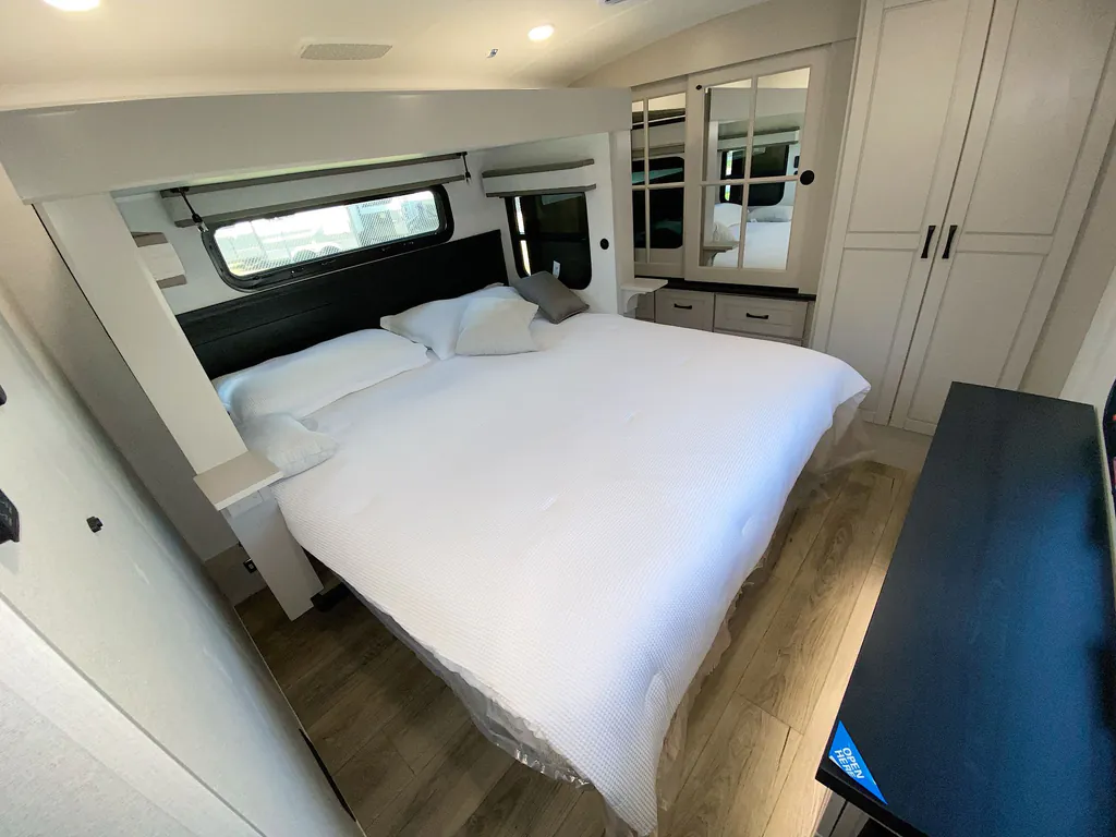 2026 Jayco North Point 395DSDB, Photos photo 27
