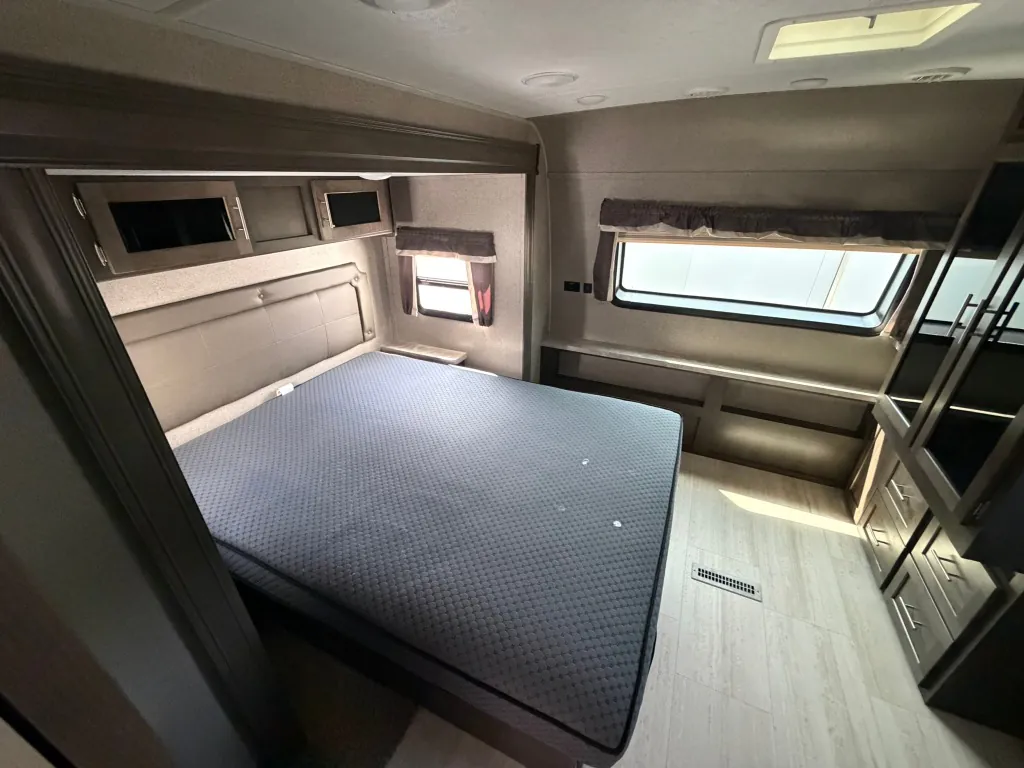 2020 Forest River Rockwood Ultra Lite 2614BS, Photos photo 18