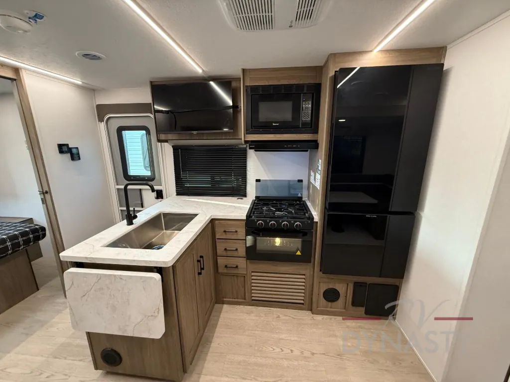 2026 Coachmen Freedom Express Select 30SE, Photos photo 23