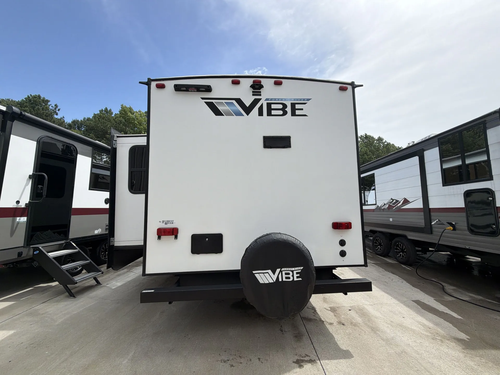 2023 Forest River Vibe 26RK — backside