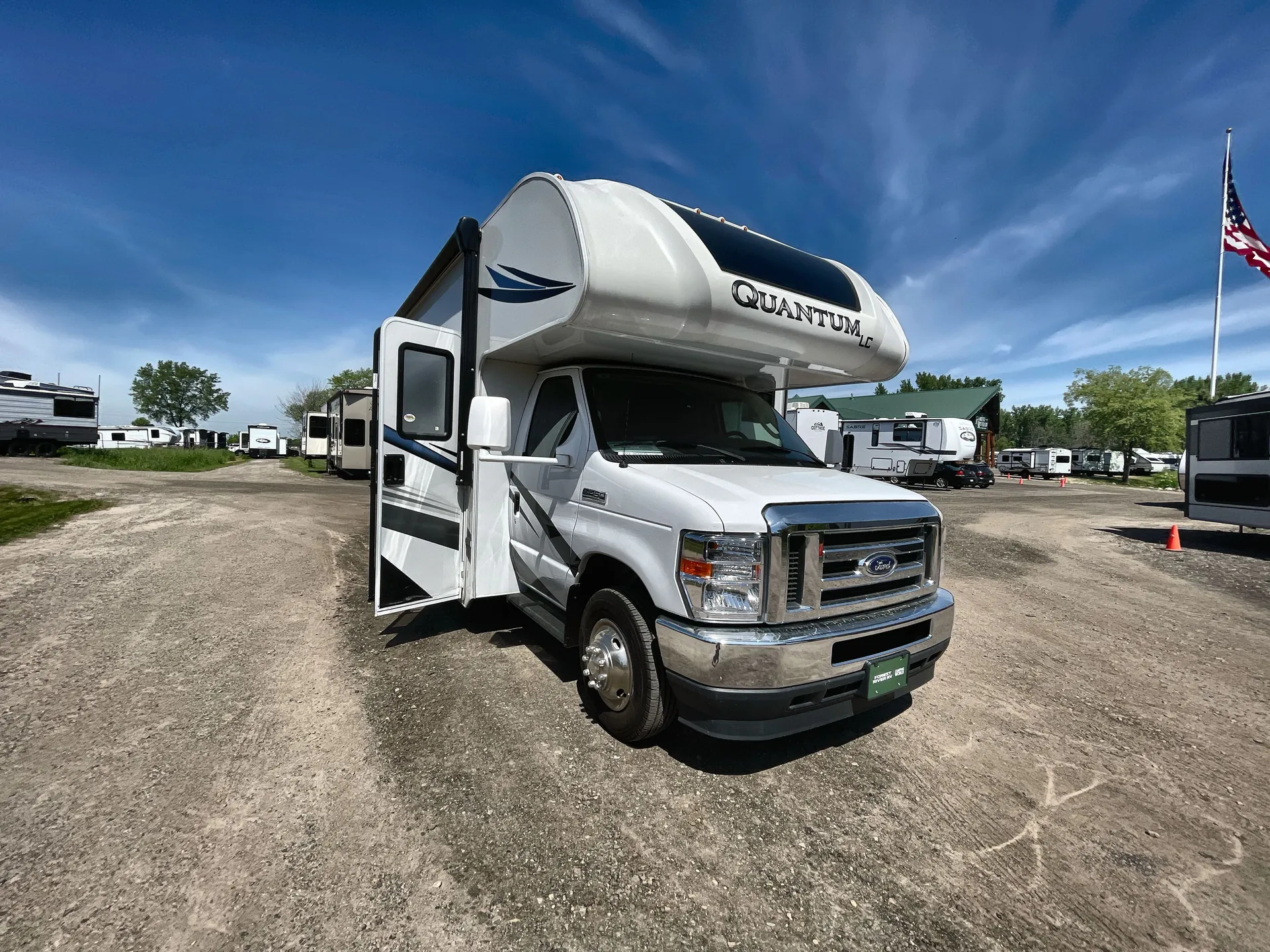 2023 Thor Motor Coach Quantum LC25 - Photo 2