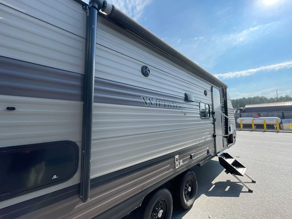 2020 Forest River Wildwood X-Lite 233RBXL, Photos photo 6