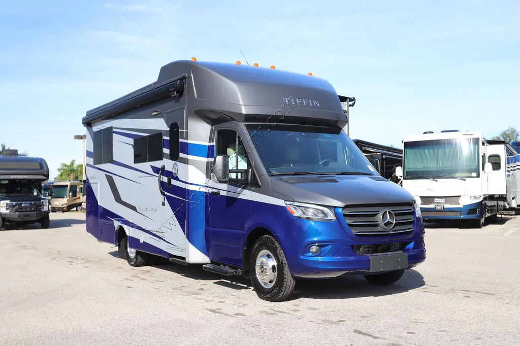 2026 Tiffin Wayfarer 25 XLW, Photos photo 2