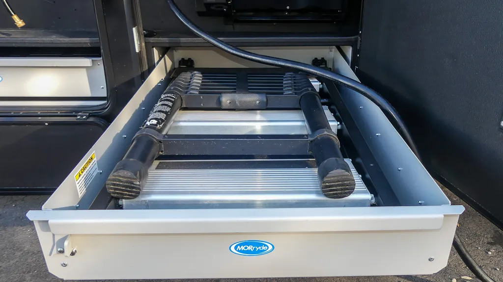 2025 Brinkley Model G 3250, Photos photo 42