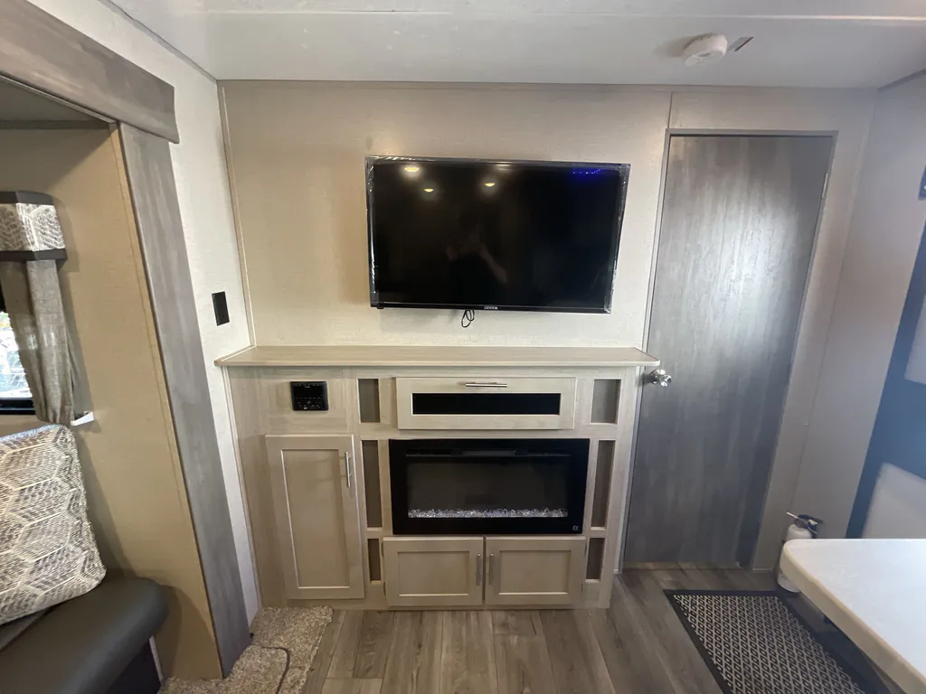 2022 Coachmen Catalina Legacy Edition 243RBS, Photos photo 11