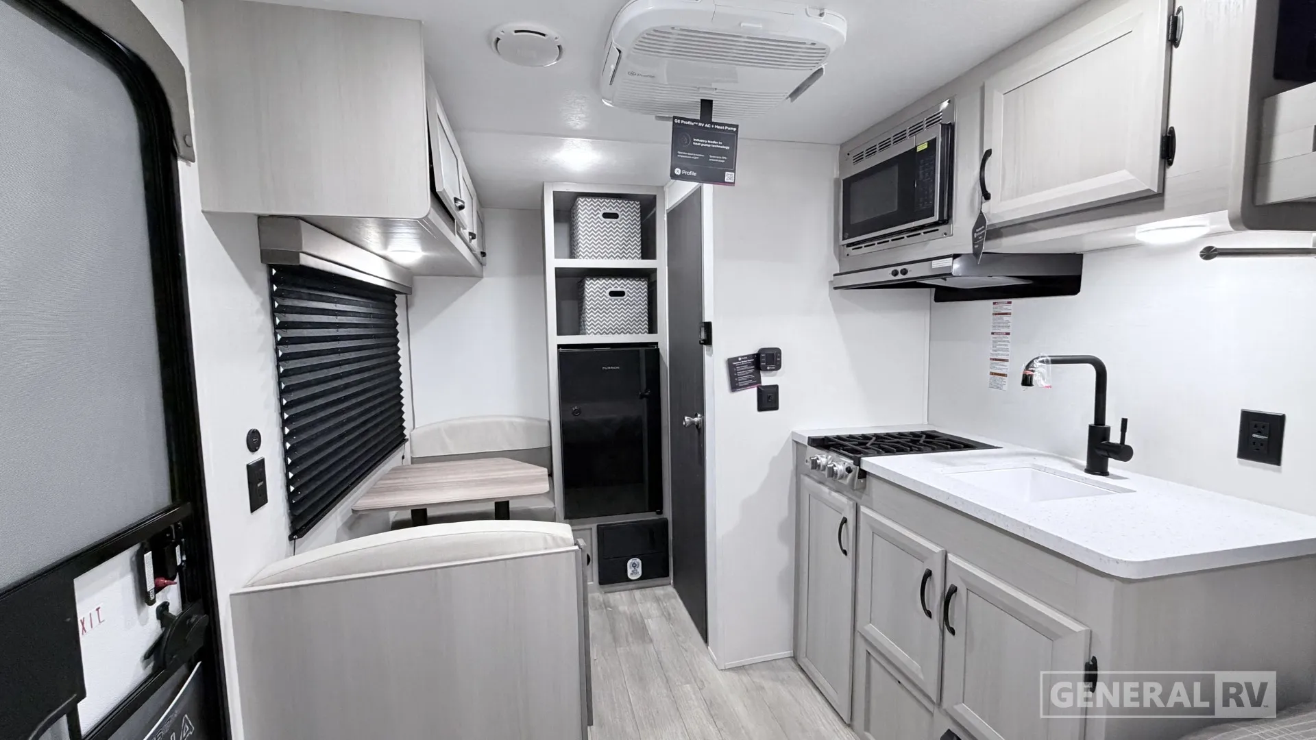 2026 Coachmen Catalina Summit Series 7 134RDX - Photo 3