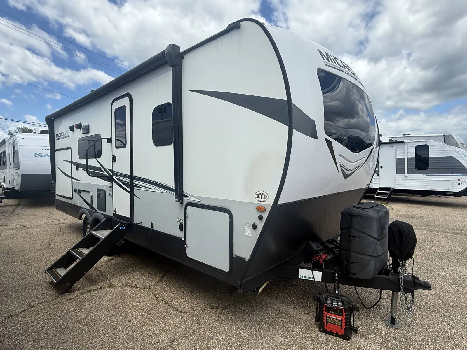 2022 Forest River Flagstaff Micro Lite 25BSDS - Photo 2