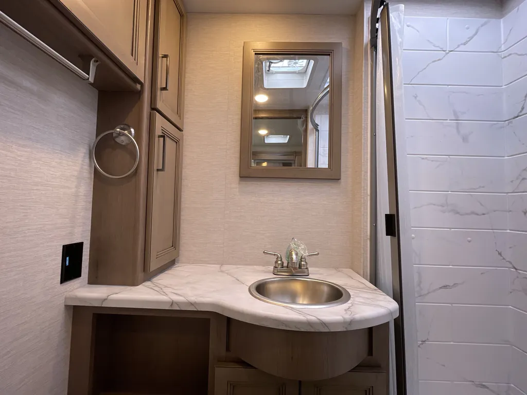 2026 Thor Motor Coach Freedom Traveler A29, Photos photo 19