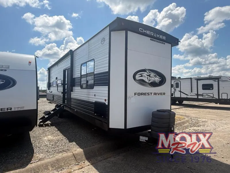 2025 Forest River Cherokee Timberwolf 39TN - Photo 2