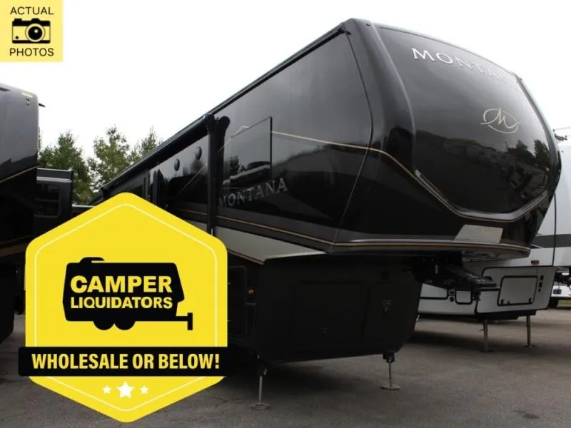 2025 Keystone Montana 3532SP - Photo 2