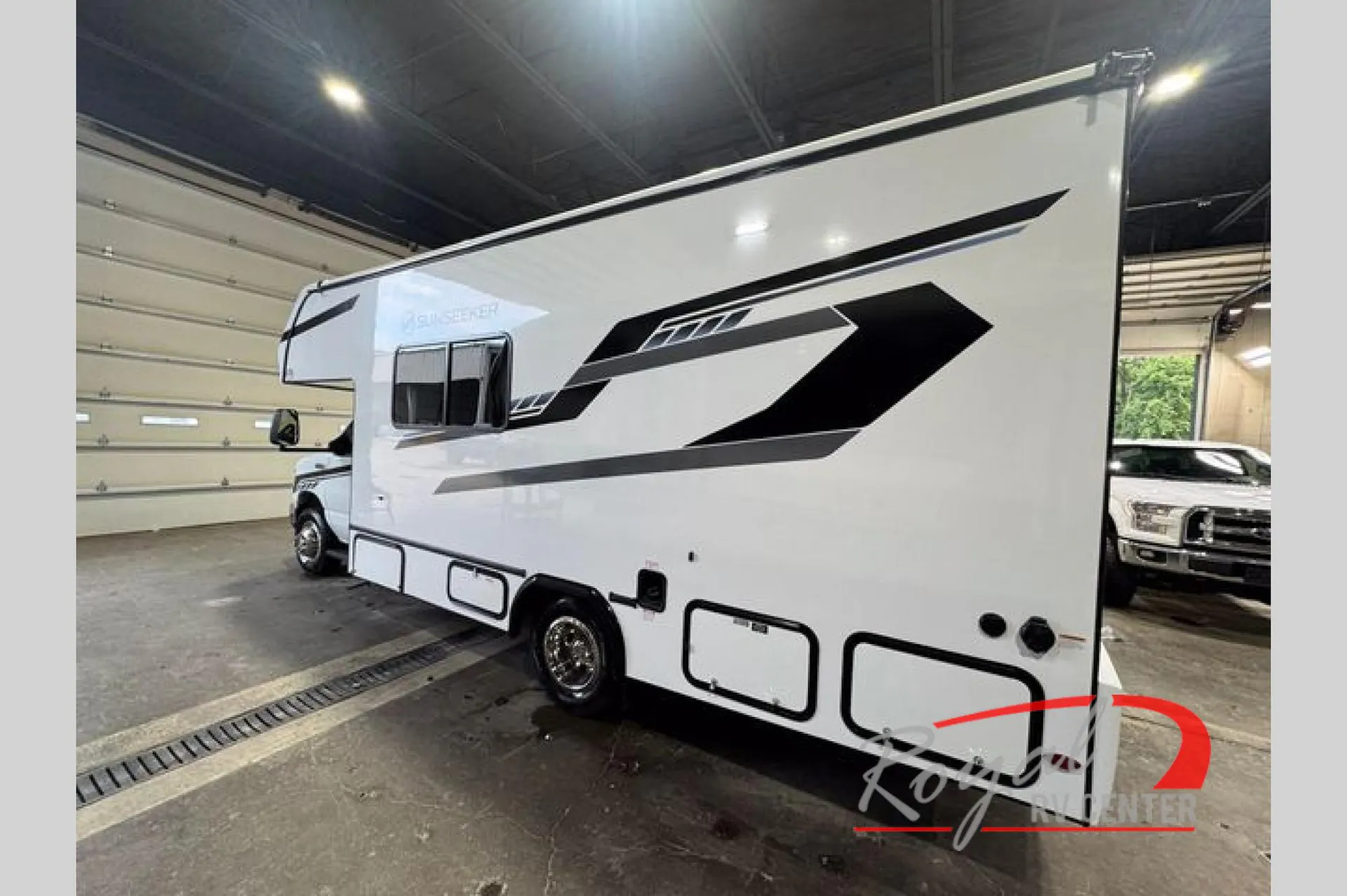 2027 Forest River Sunseeker LE 2350LE - Photo 4