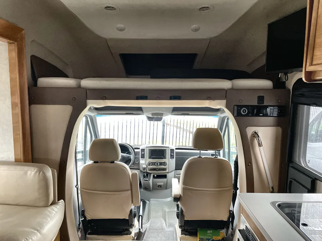 2019 Tiffin Wayfarer 24 FW, Photos photo 15
