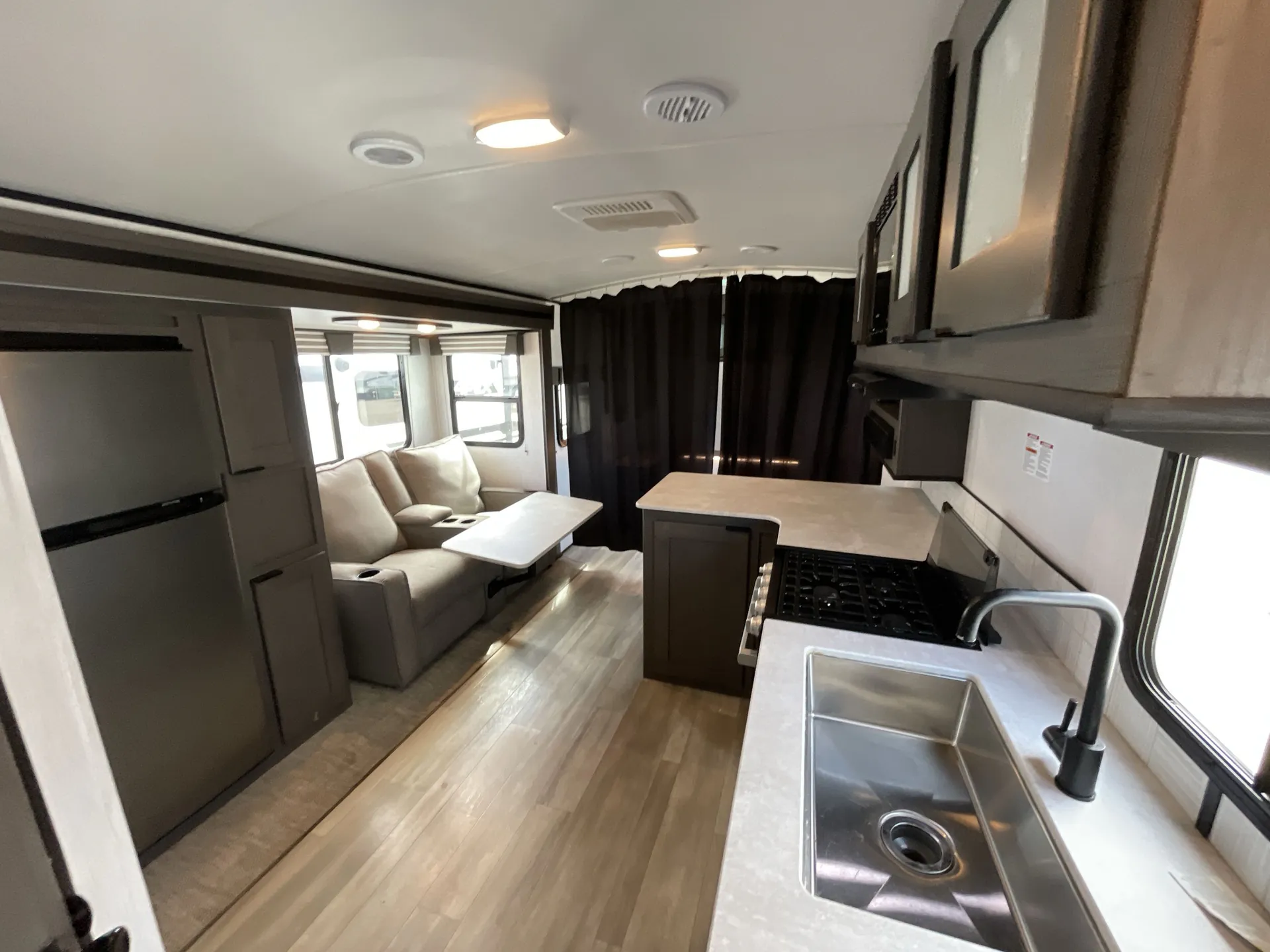 2022 Cruiser RV MPG 2100RB - Photo 3