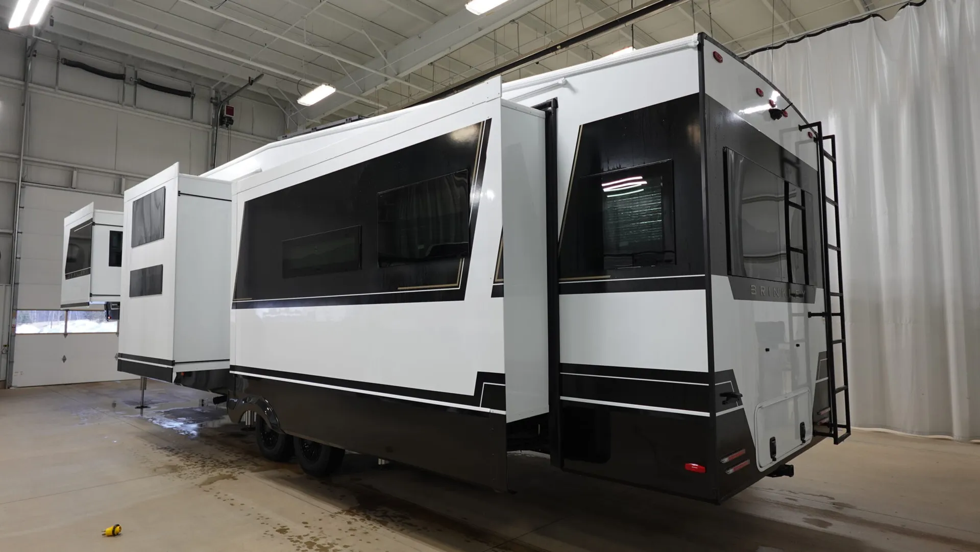 2026 Brinkley Model Z 3610 - Photo 4
