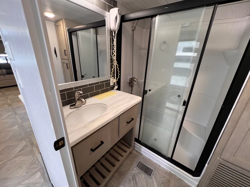 2023 Forest River Salem Grand Villa 42DL, Photos photo 34