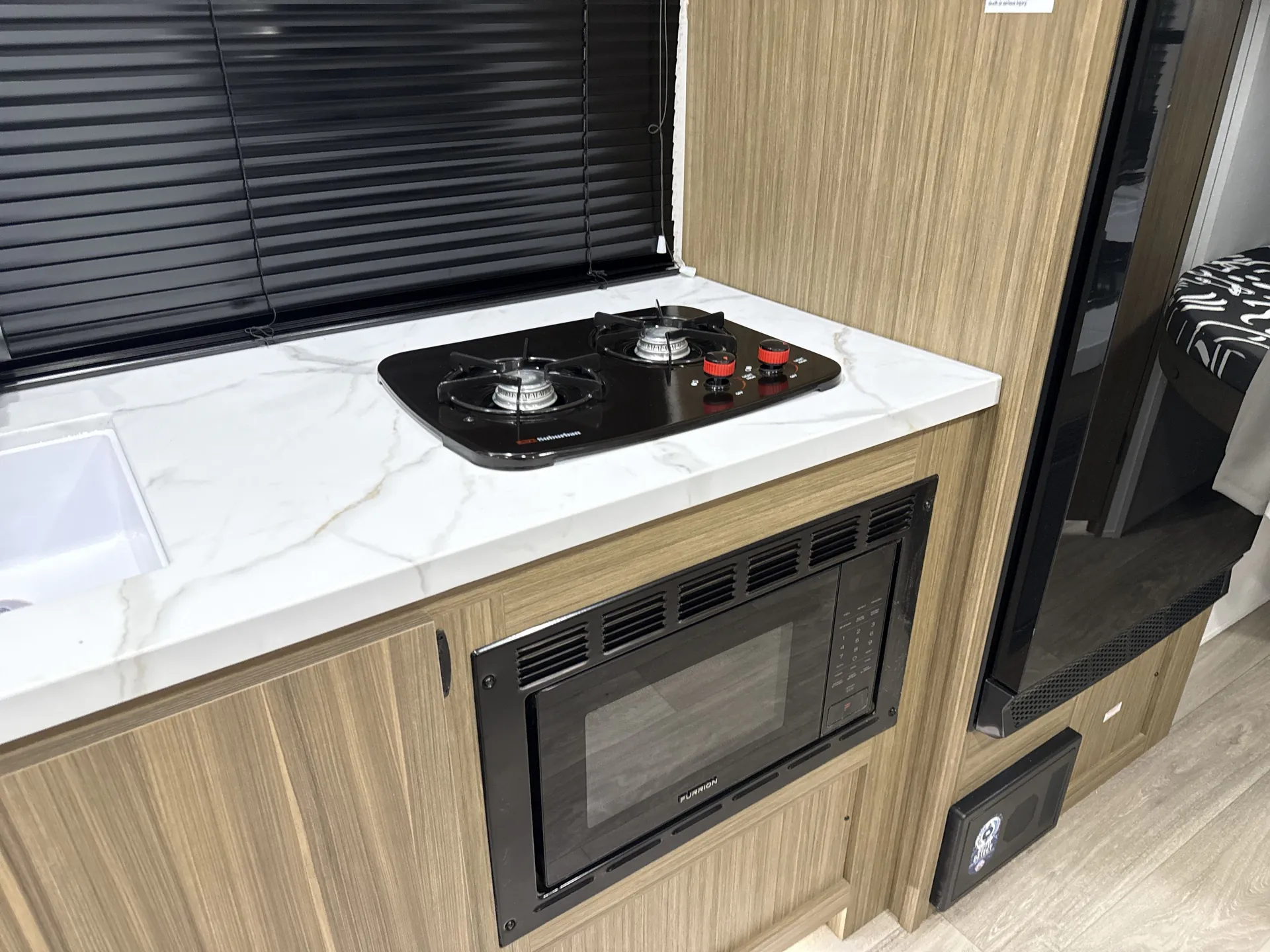 2026 Forest River Wildwood FSX 178ICE — stove oven
