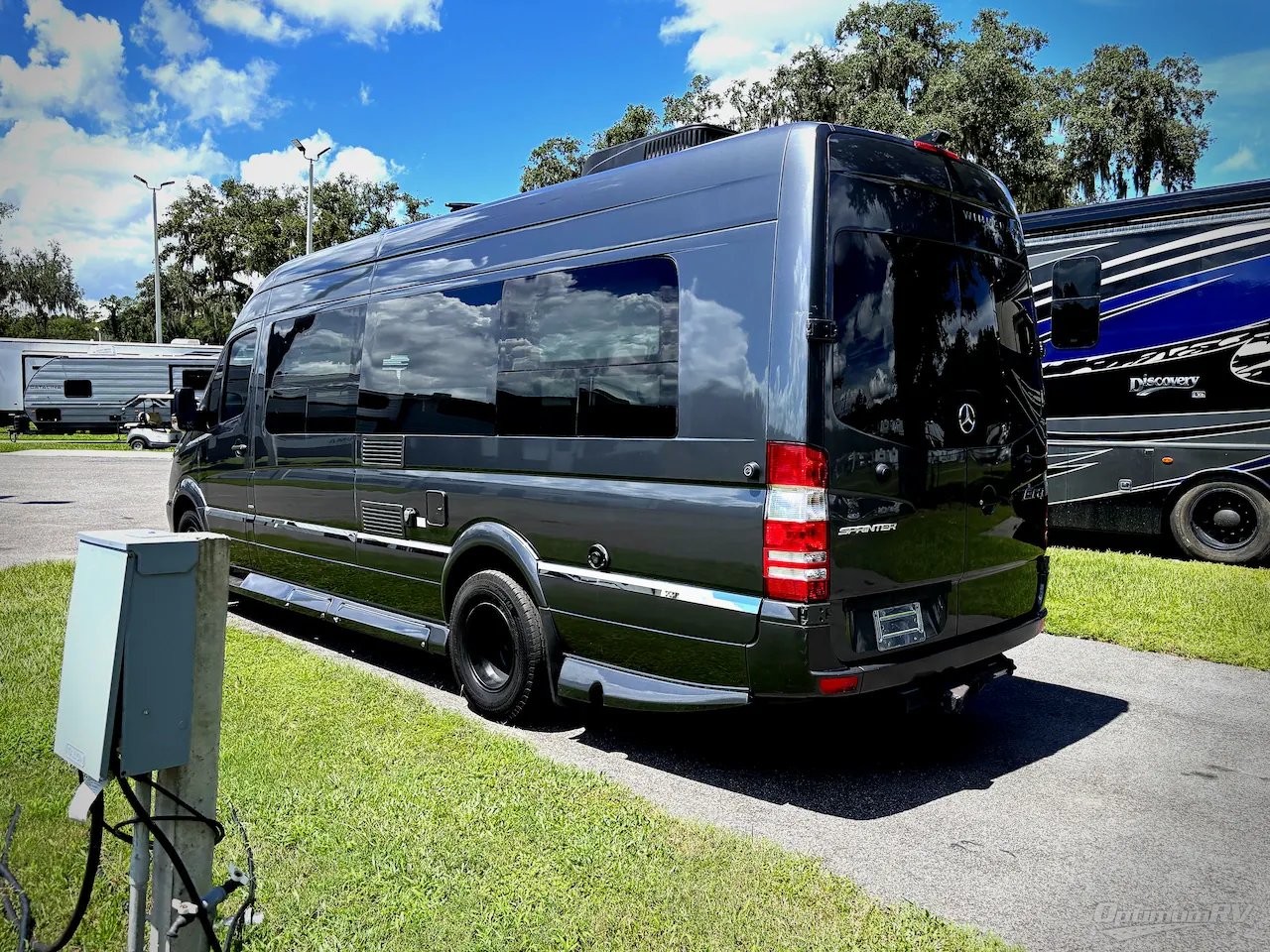 2016 Winnebago Era 70X - Photo 4