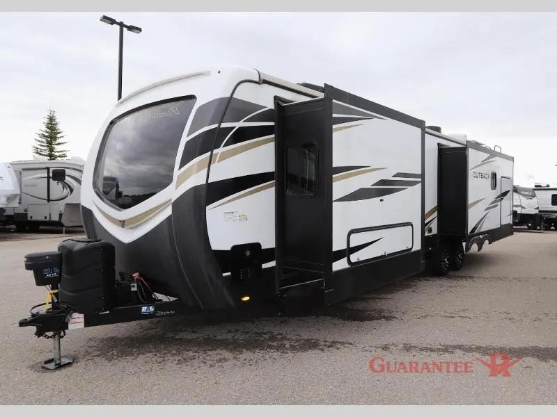 2023 Keystone Outback 328RL - Photo 4