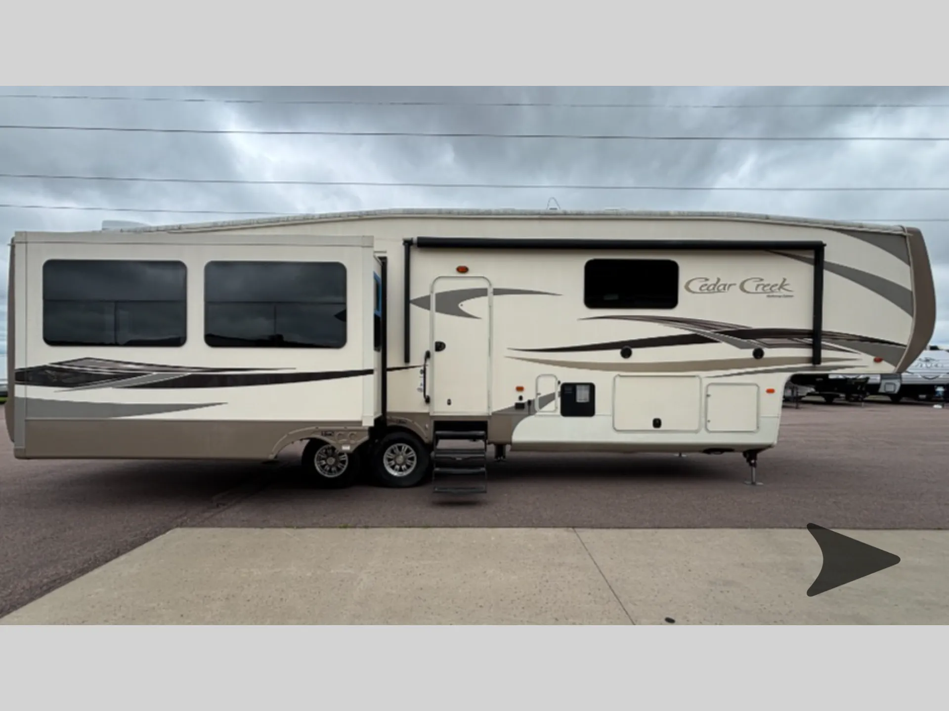 2016 Forest River Cedar Creek Hathaway Edition 38FB2 - Photo 4