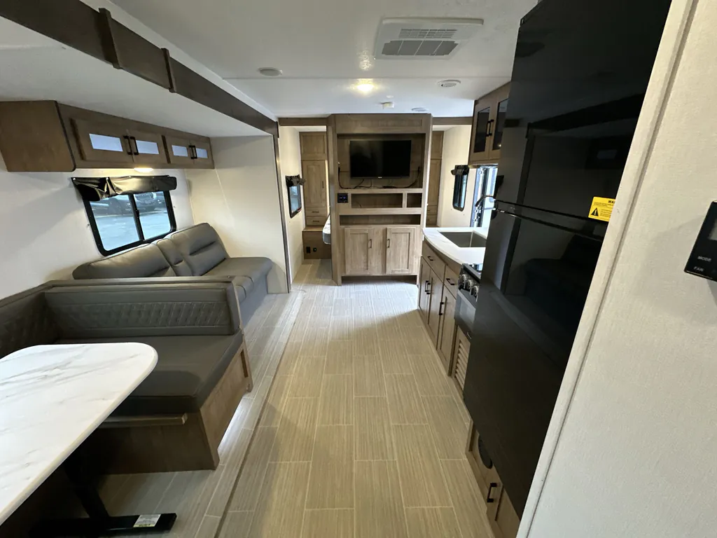 2024 Coachmen Freedom Express Select 29SE, Photos photo 10