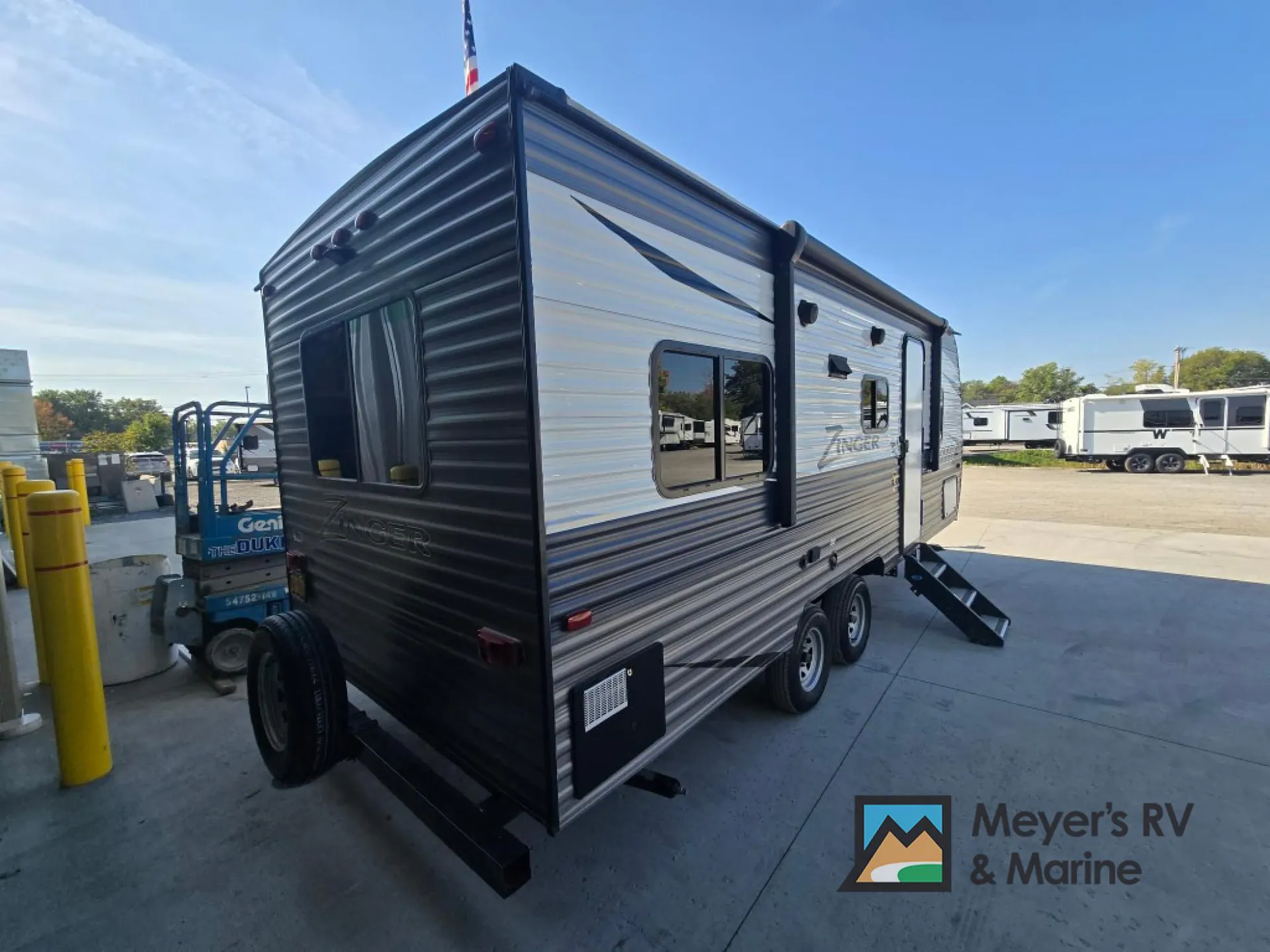 2019 CrossRoads Zinger 211RD - Photo 4