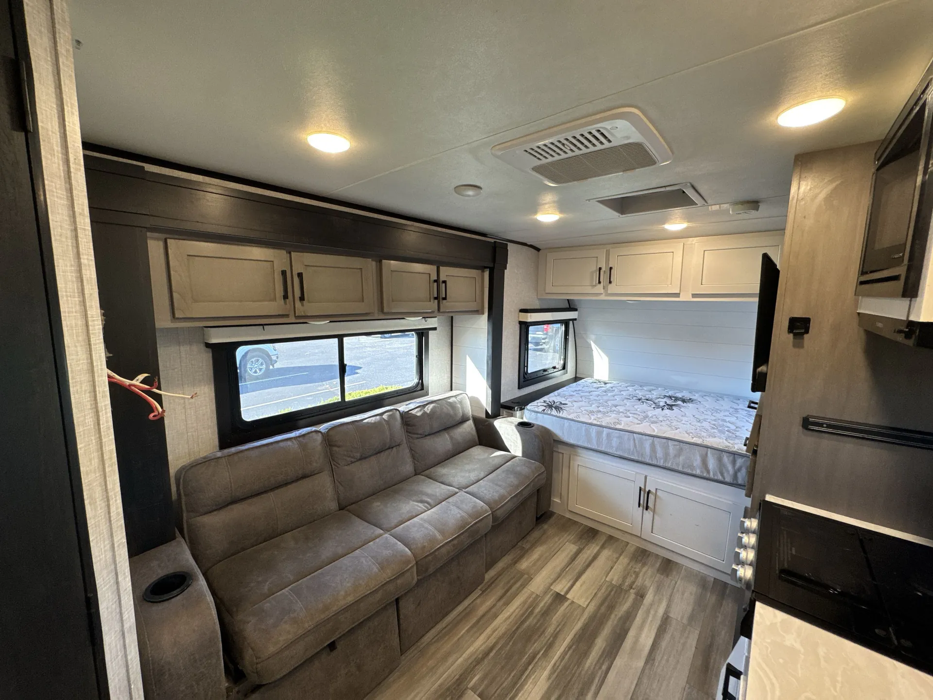 2024 Jayco Jay Feather Micro 166FBS — living area main