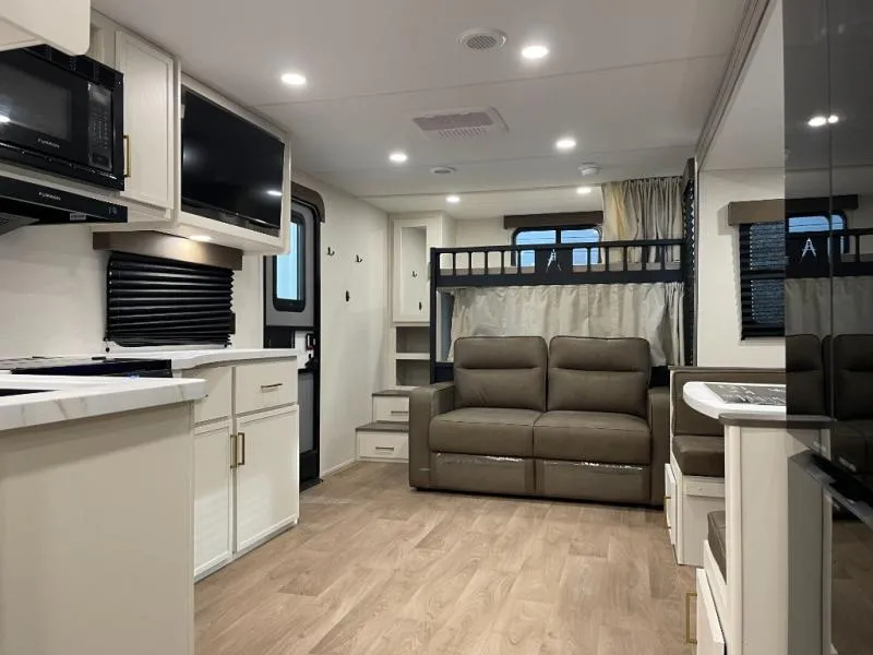 2027 Grand Design Transcend 265BHT - Photo 4