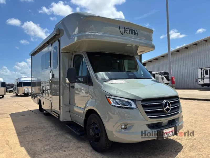 2026 Renegade RV Vienna 25RMC - Photo 2