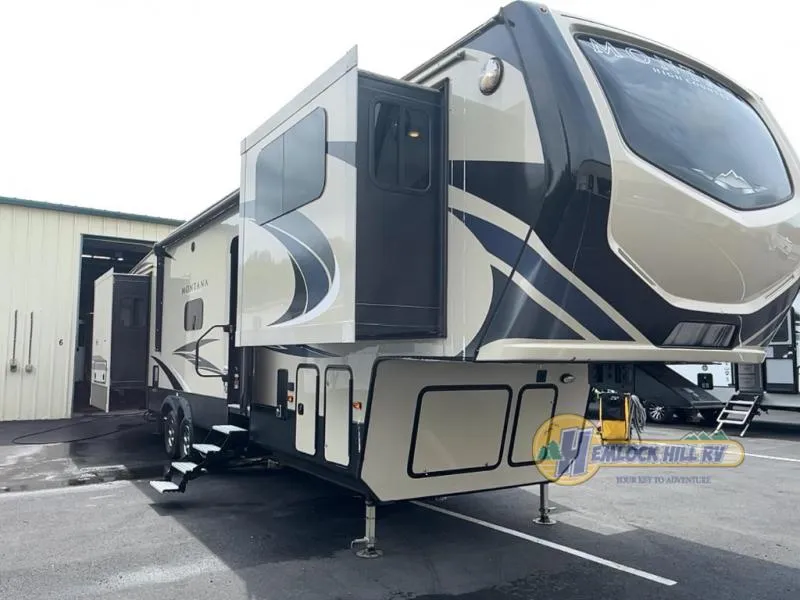 2018 Keystone Montana High Country 374FL - Main photo