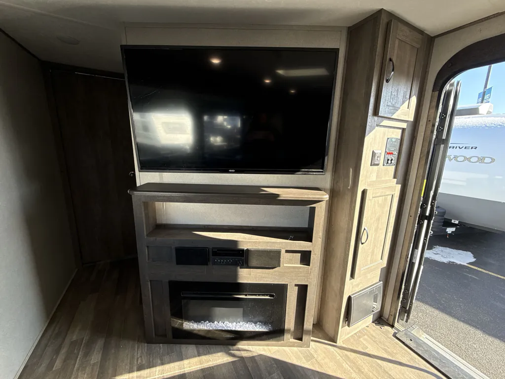 2020 Forest River Vibe 32BH, Photos photo 14