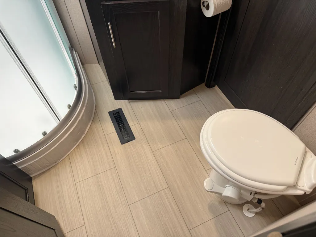 2019 Forest River XLR Nitro 33VL5 — Photo 6